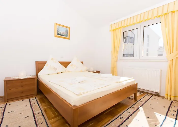 Snjezana Trogir