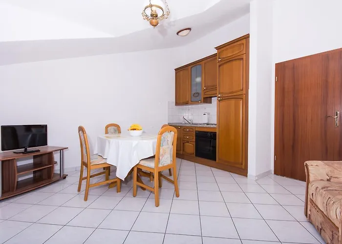 Snjezana Trogir
