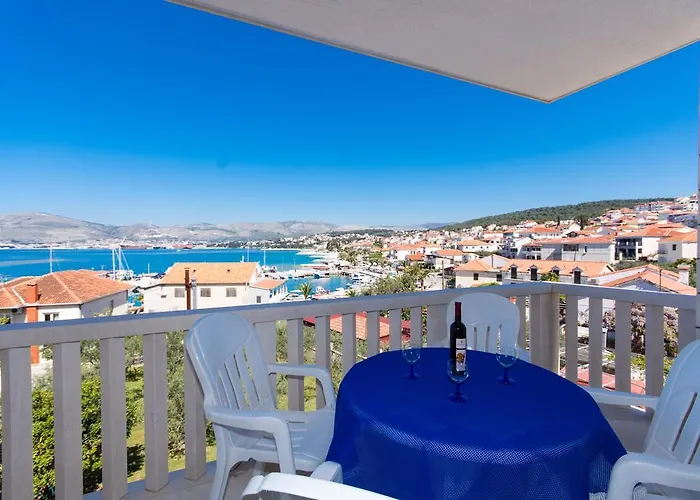 Snjezana Apartment Trogir